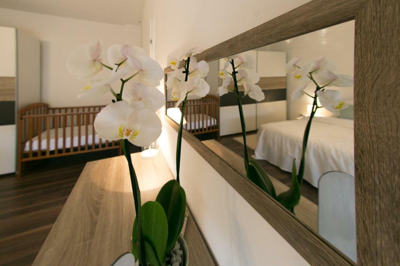 Apartman Maja Apartment Otocac Bagian luar foto