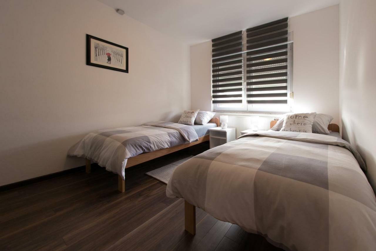 Apartman Maja Apartment Otocac Bagian luar foto